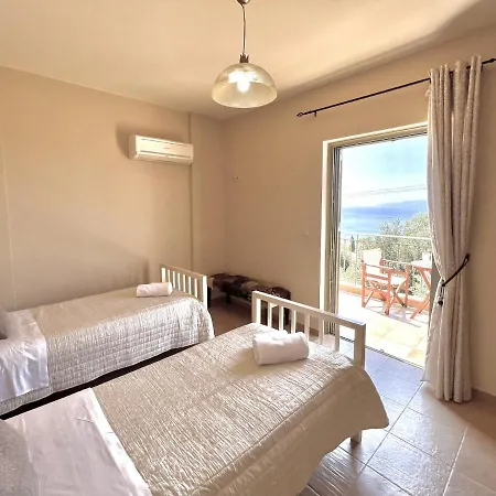 Marianna Vilă Lourdata (Kefalonia)